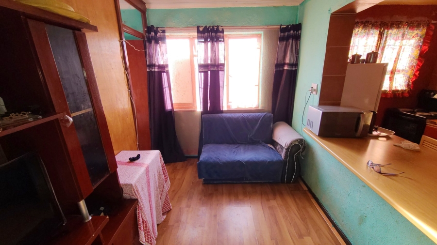 5 Bedroom Property for Sale in Kleinvlei Western Cape